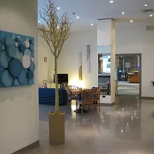 Hotel Idea, Placência